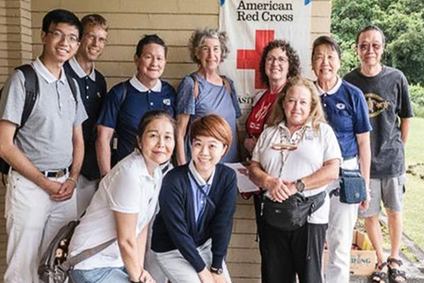 Volunteers Come Together to Help Hawaii Volcano Victims