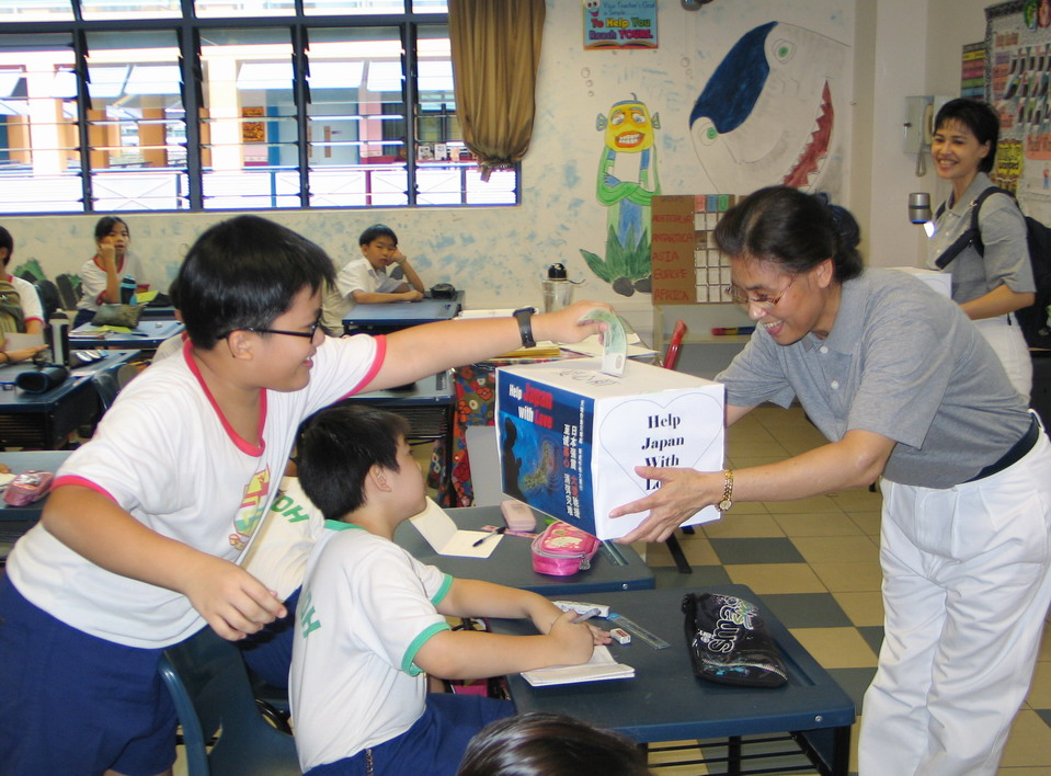 Mee Toh School Raises Fund for Japan