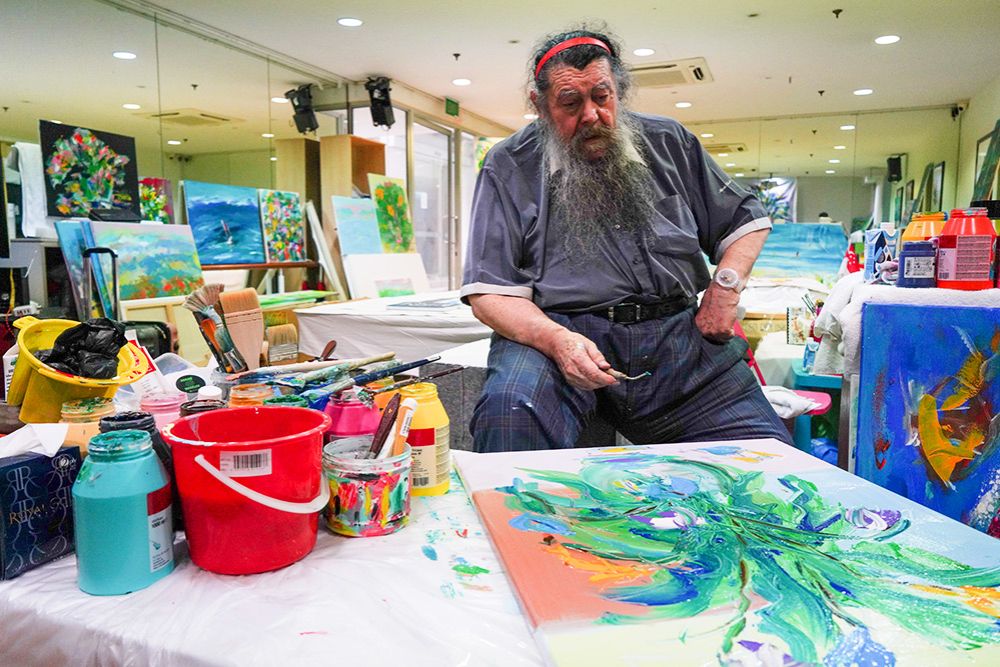 World Famous Artist Expresses Hope with Art after an Extended Stay in Singapore