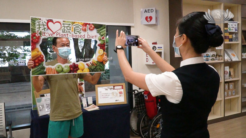Efforts to promote vegetarianism are sprouting at Tzu Chi Free Clinic in Khatib